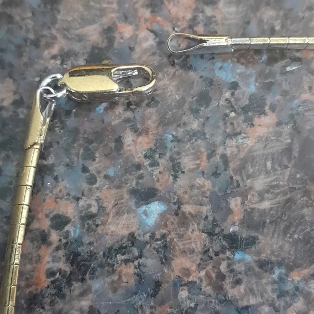 Unisex Goldtone Snake Chain...New...17.5